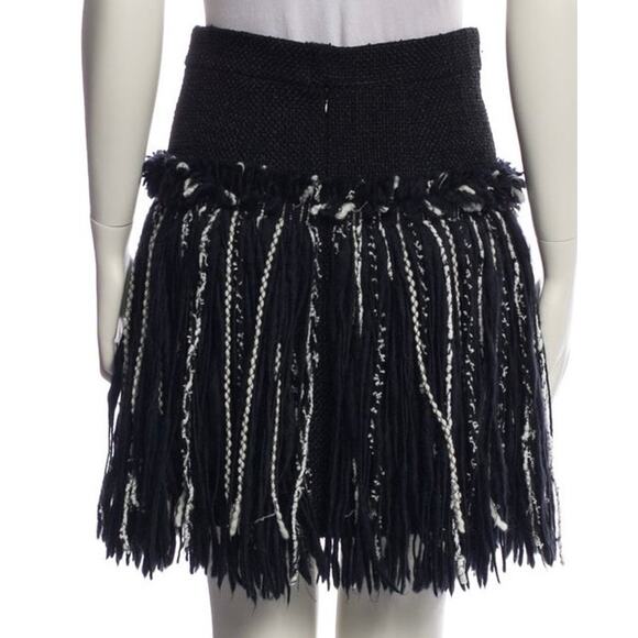 ❤️Chanel Vintage Tweed Fringe Mini Skirt❤️ - Picture 2 of 2